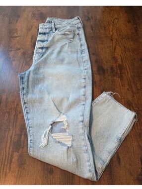 Old Navy Higher High Rise OG Straight Light Blue Distressed Women’s Jeans